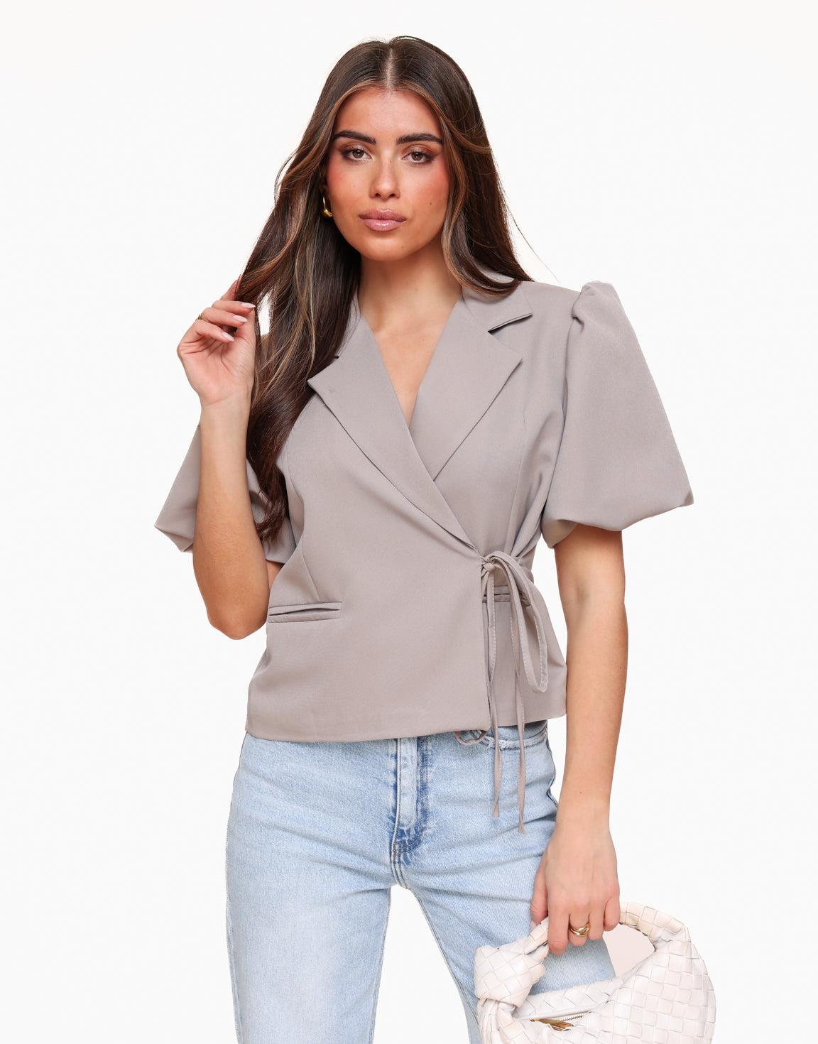 Clovée™ | Blazer Cache-Cœur Taupe à Manches Bouffantes