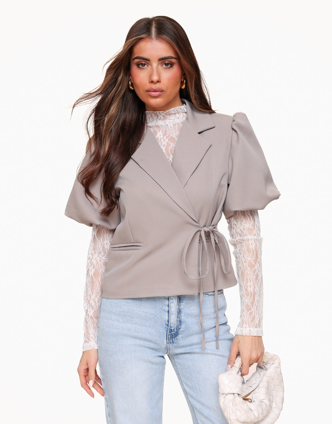 Clovée™ | Blazer Cache-Cœur Taupe à Manches Bouffantes